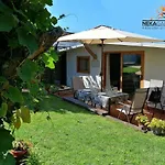 Casita Nekagarden בית נופש